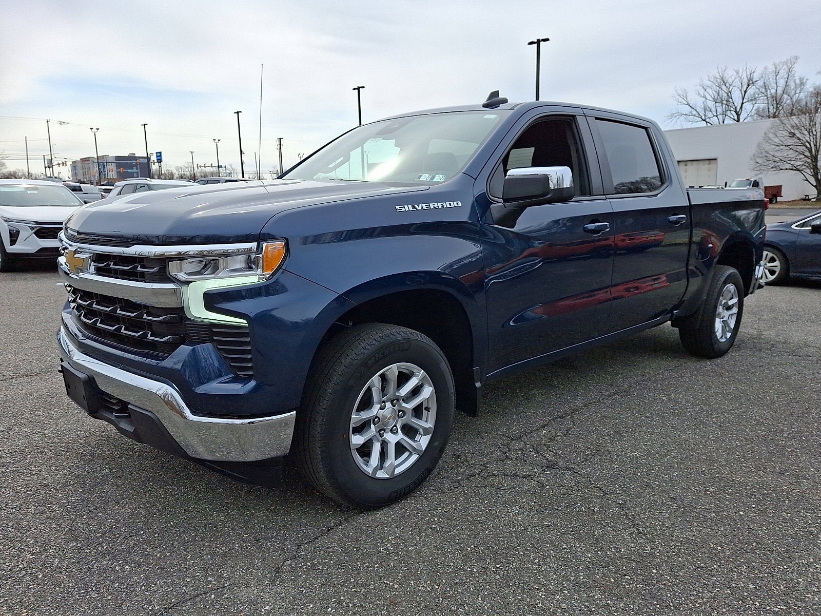 2023 Chevrolet Silverado 1500 LT (2FL)