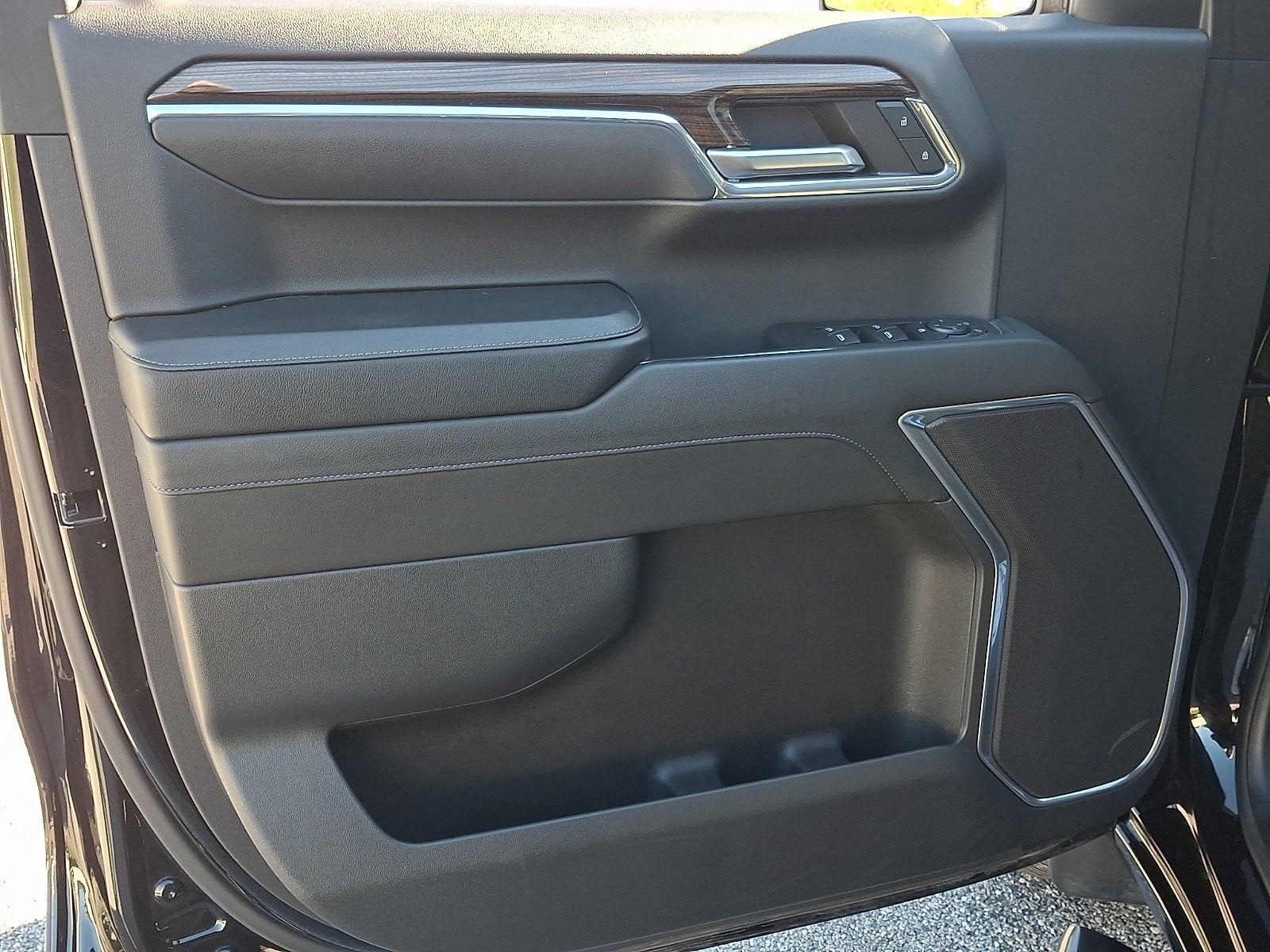 2024 Chevrolet Silverado 1500 LT - Photo 13