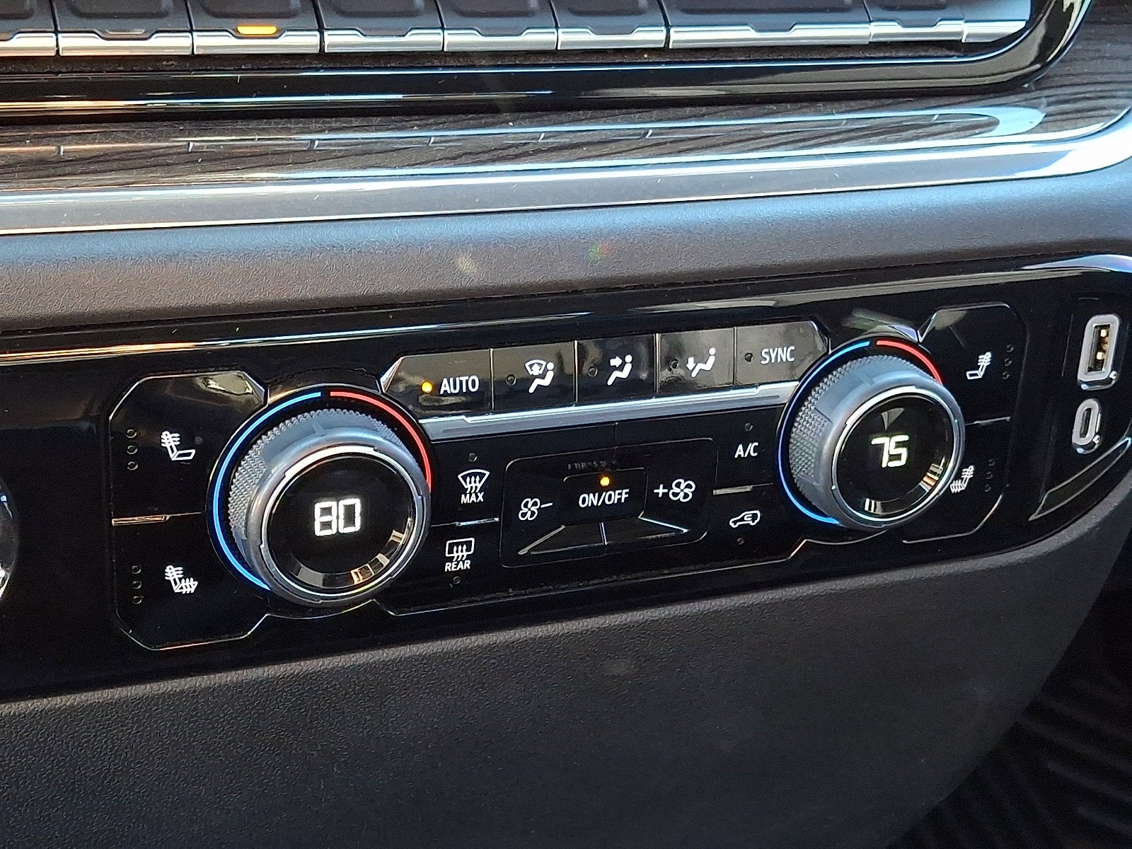 2024 Chevrolet Silverado 1500 LT - Photo 16