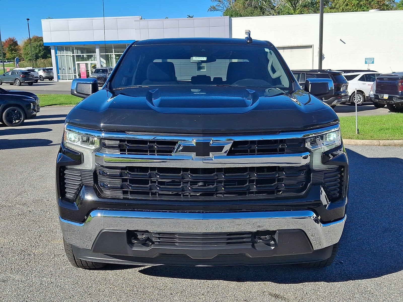 2024 Chevrolet Silverado 1500 LT - Photo 2