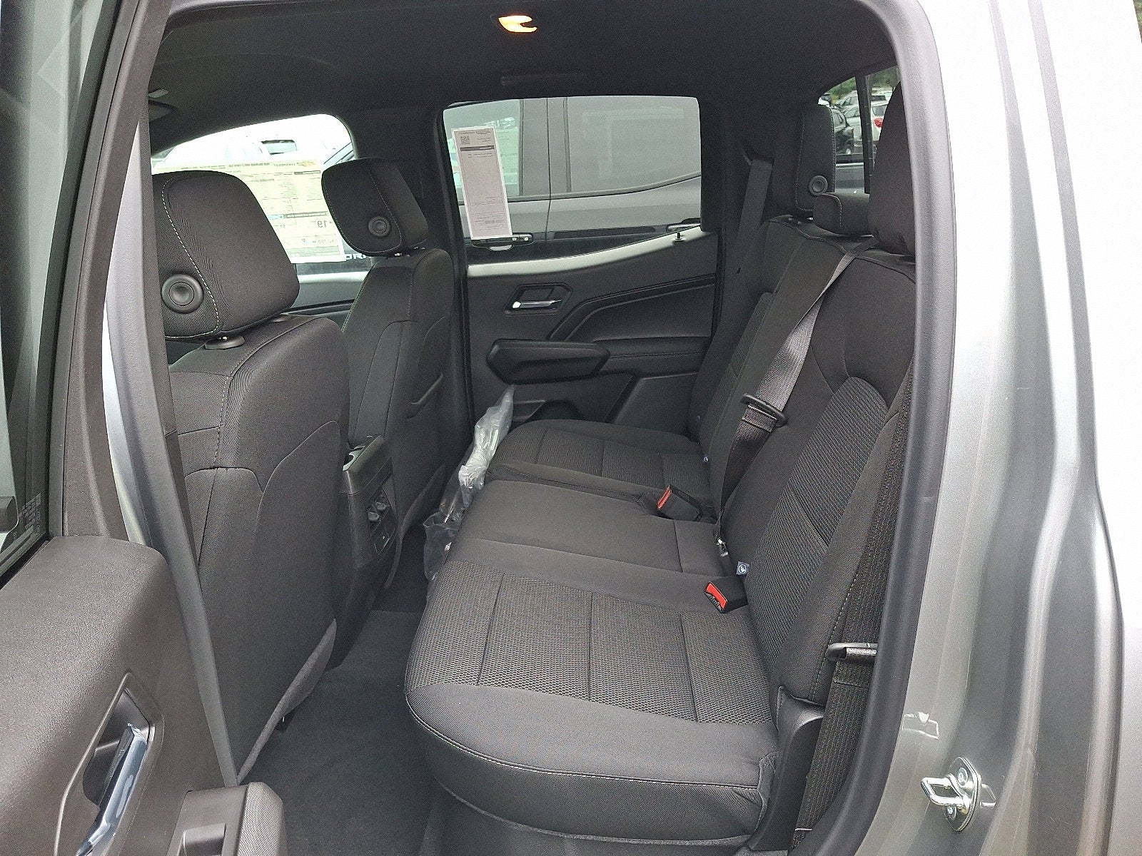 2025 Chevrolet Colorado WT/LT