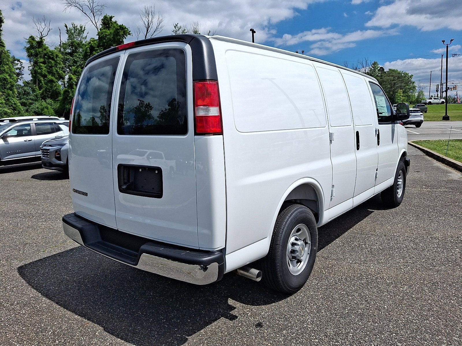 2026 Chevrolet Express Cargo WT