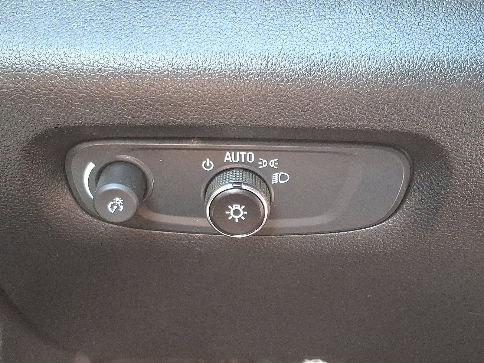 2024 Chevrolet Traverse Limited LT Leather