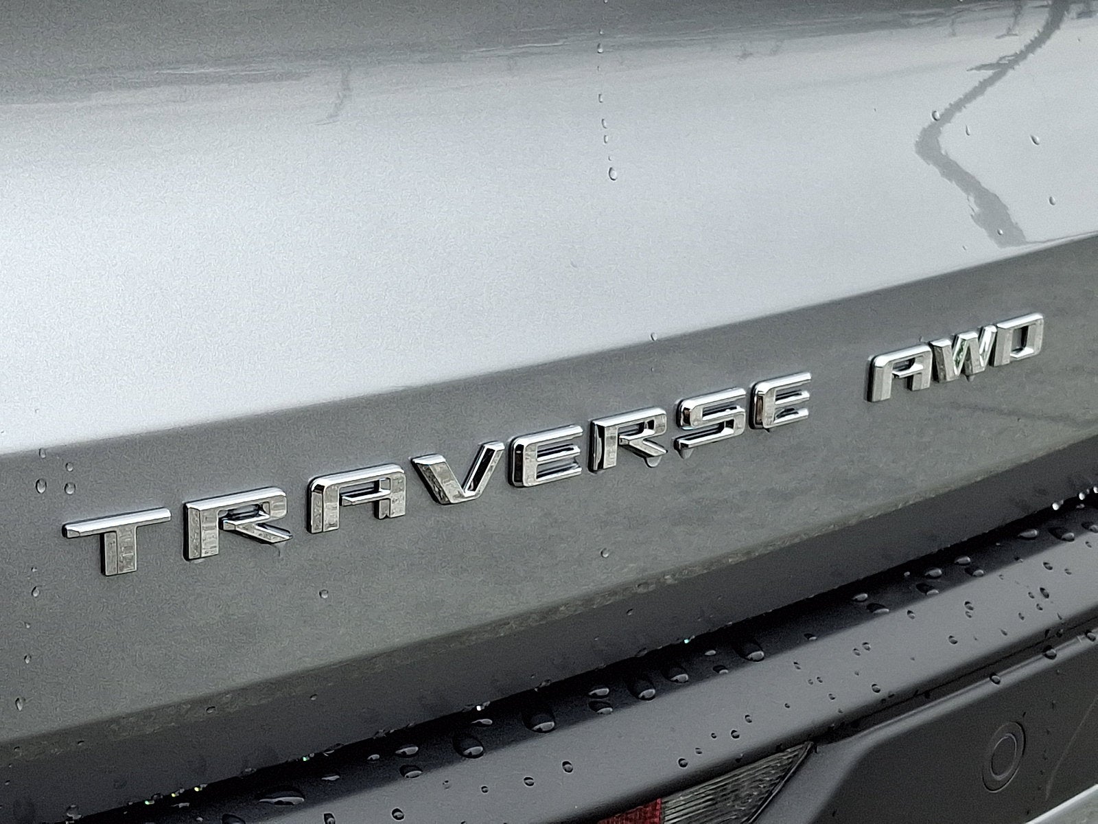 2027 Chevrolet Traverse LT