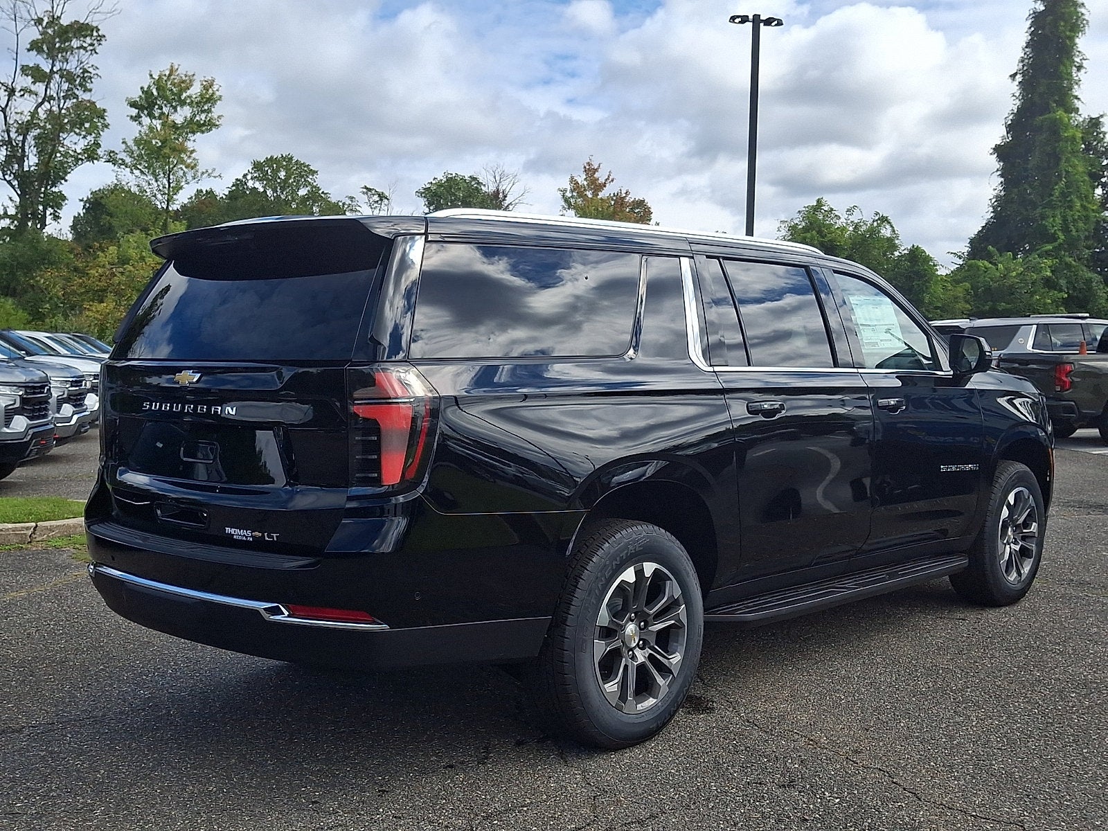 2027 Chevrolet Suburban LT