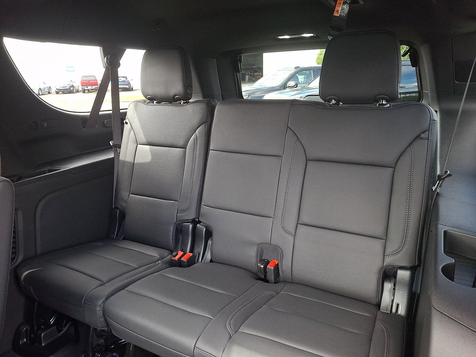 2027 Chevrolet Suburban LT