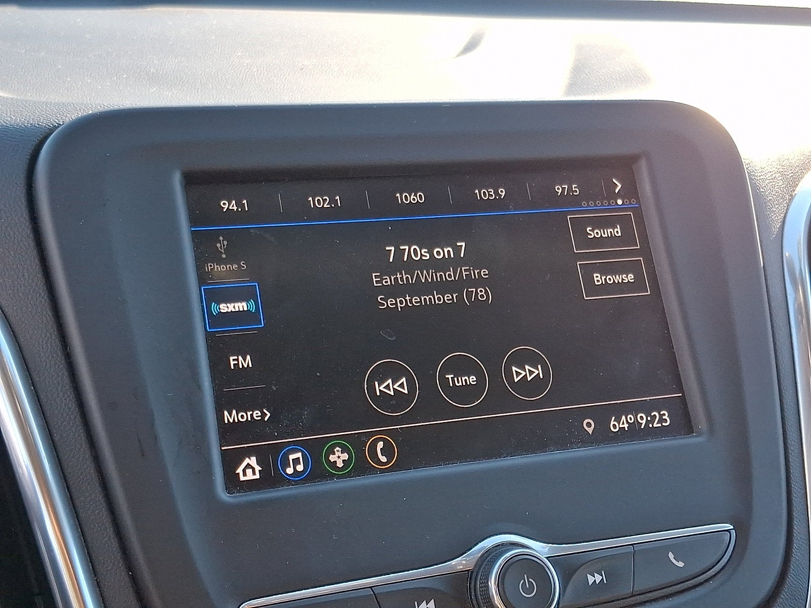 2021 Chevrolet Equinox LT - Photo 17