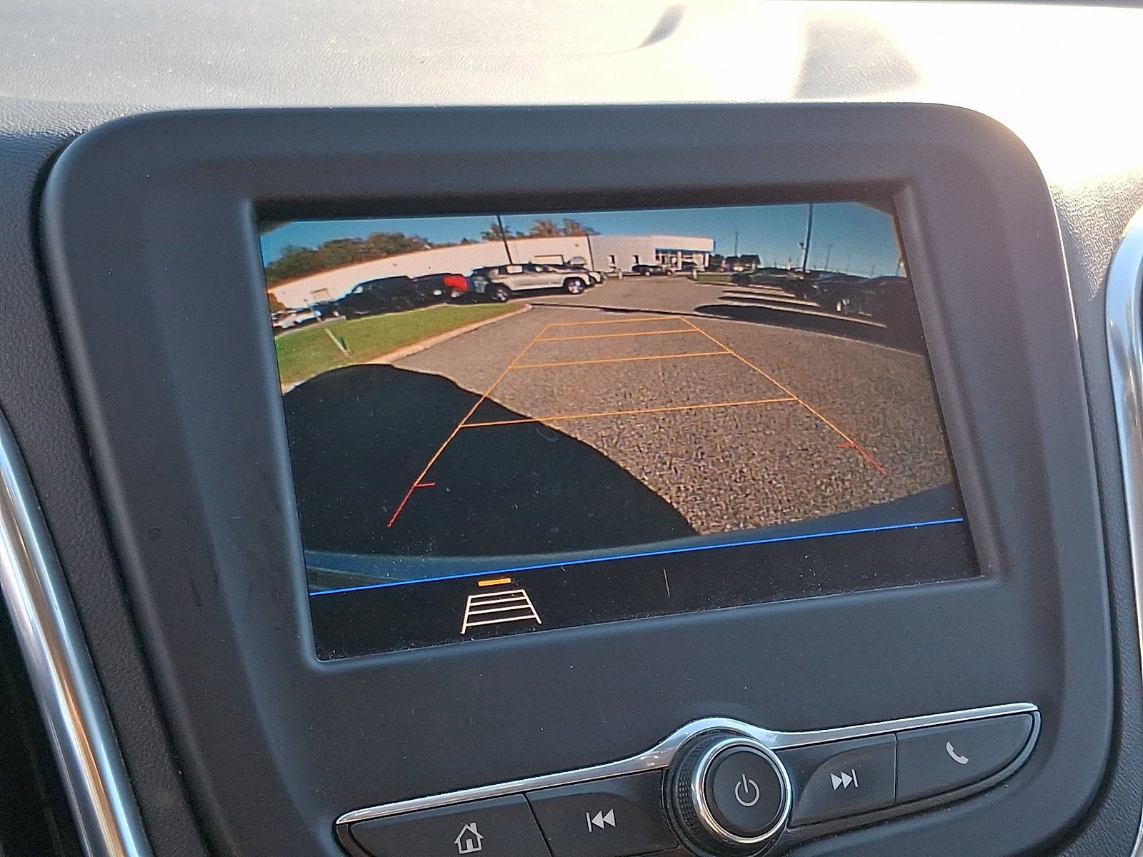 2021 Chevrolet Equinox LT - Photo 18