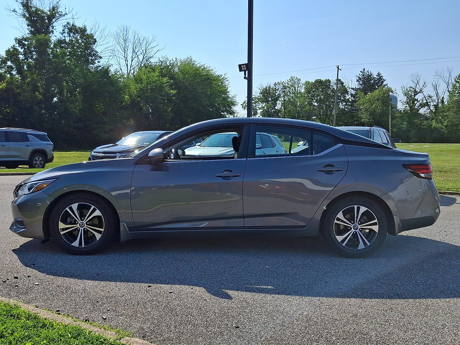 2020 Nissan Sentra SV Xtronic CVT