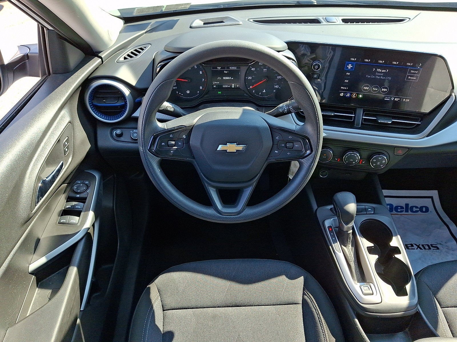 2025 Chevrolet Trax LS - Photo 12