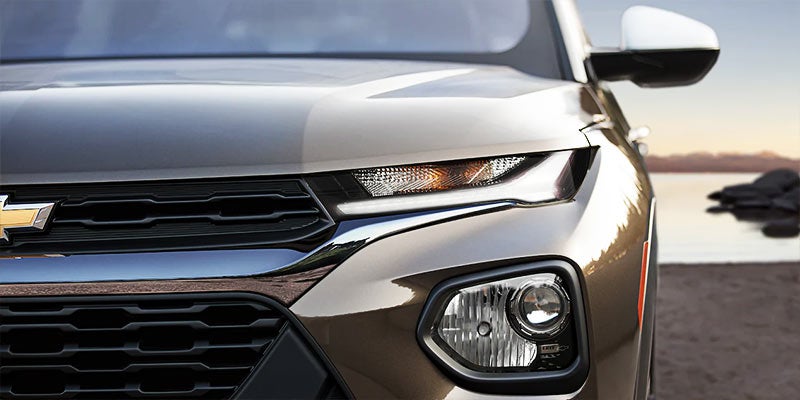 Close up view of the headlight of a 2022 Chevrolet Trailblazer